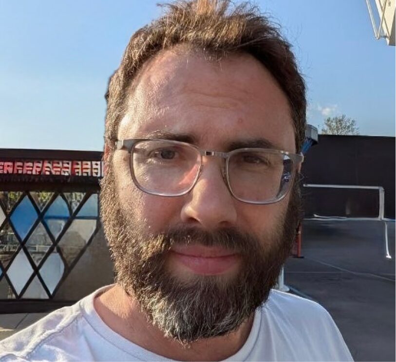 Headshot of Harvard math professor Tomer Schlank.